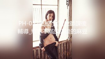 亚籍长相甜美粉嫩美乳妹子跳蛋自慰诱惑，露奶退下内裤跳蛋塞入粉穴自摸拉扯