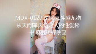 苗条长发妹子TP啪啪，沙发调情互摸跪着口交69舔逼，上位猛操呻吟娇喘诱人