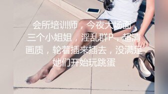  奶水很足的哺乳期少妇实在憋不住了跟小哥激情啪啪，全程露脸交大鸡巴奶水挤龟头上乳交