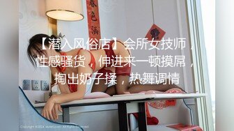 这么美的学生妹没人操？自己在房间拿根黄瓜插出了高潮