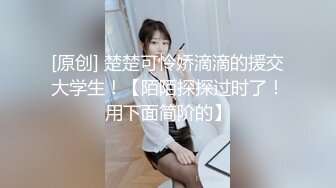 学舞蹈漂亮小姐姐首次露脸，站立一字马全裸热舞，随着音乐扭动细腰