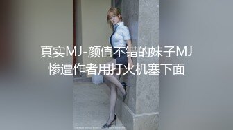 屁眼插着肛塞 下面暴操女友