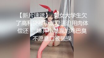 第一次让摄影师帮我们拍的MV