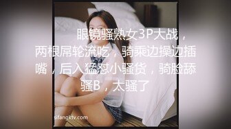 当兵三年第一次回家把初中同学操了,当兵后就是有男人味